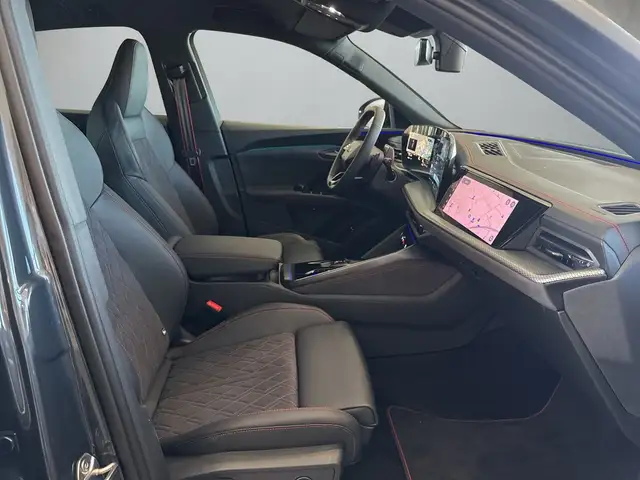Audi Q5 view 13