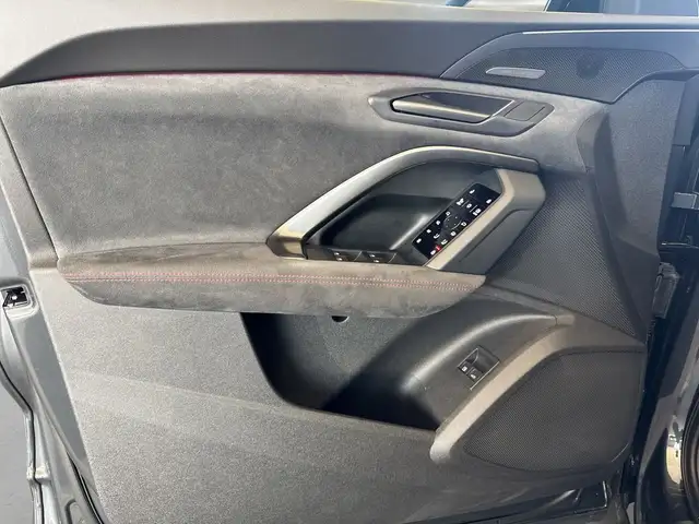 Audi Q5 view 6