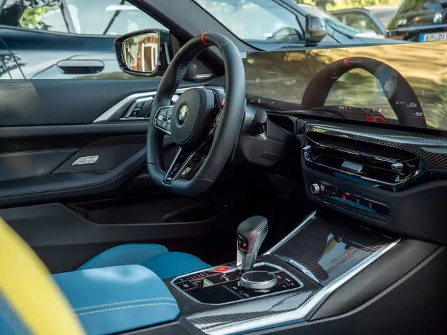 BMW M4 view 15
