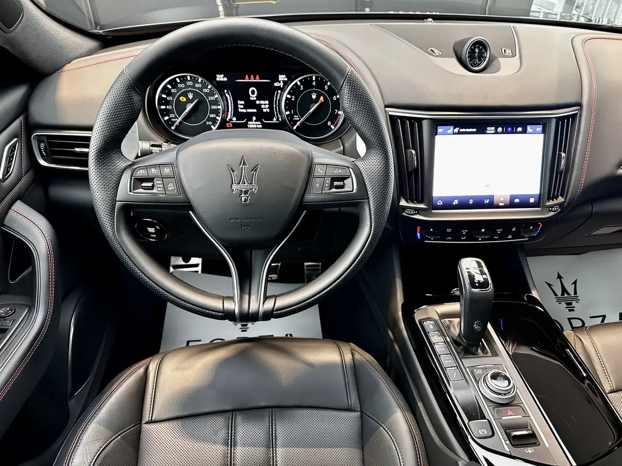 Maserati Levante 2024 — фото 14