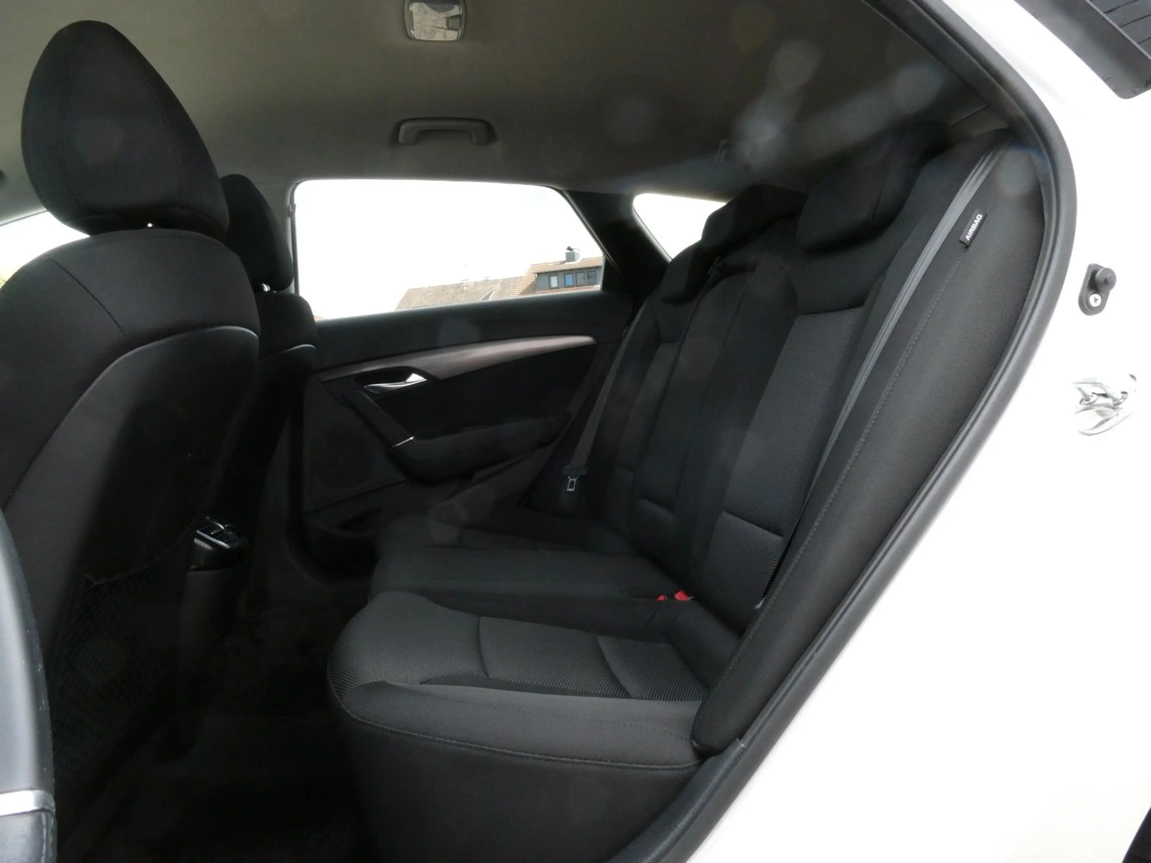 Hyundai i40 cw FIFA World Cup Edition #NAVI#SHZ#R-CAM# — photo 17