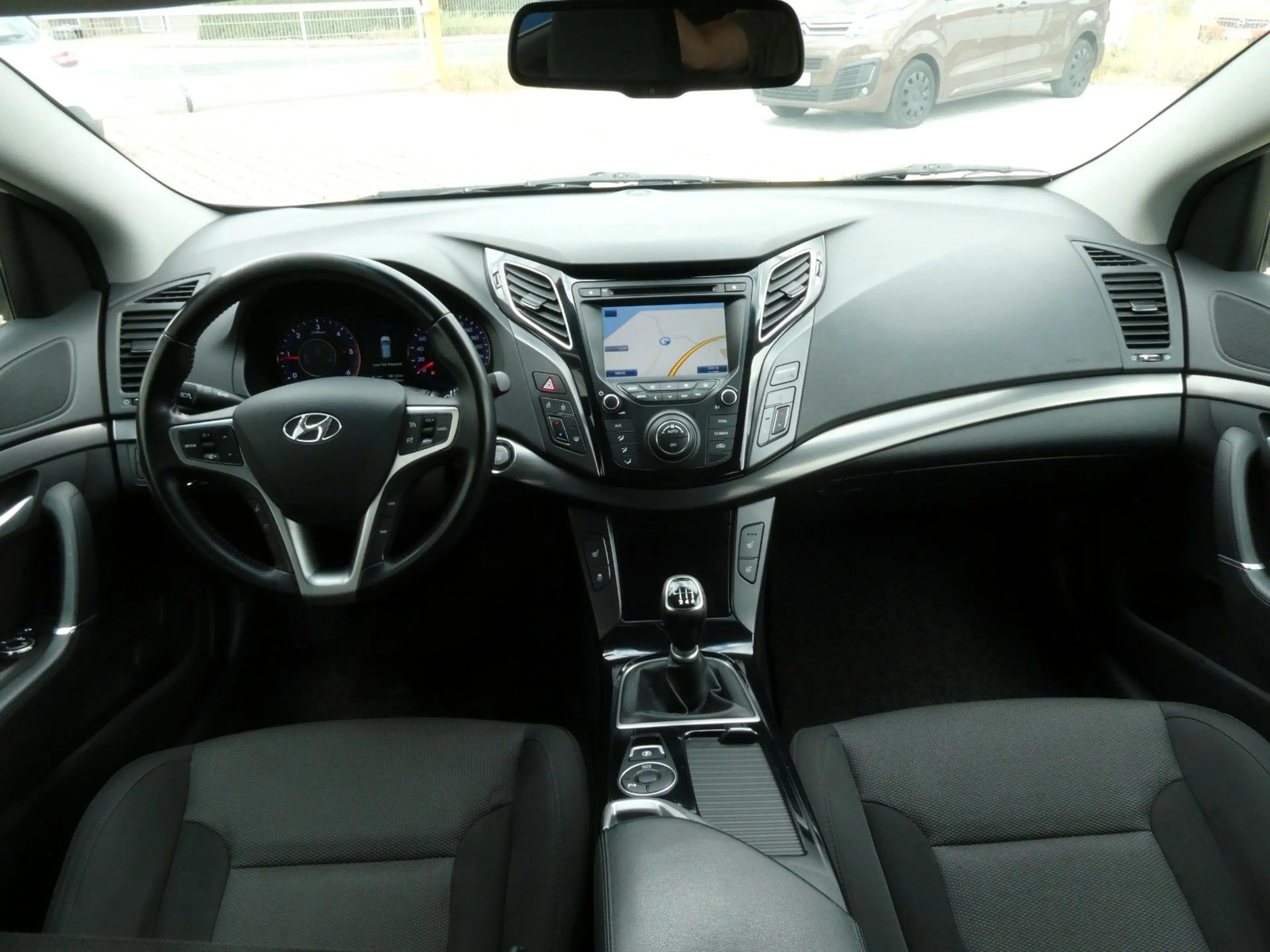 Hyundai i40 cw FIFA World Cup Edition #NAVI#SHZ#R-CAM# — photo 18