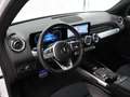 Mercedes-Benz GLB 180 AMG Line | Night | Widescreen | Stoelverwarming | Wit - thumbnail 4