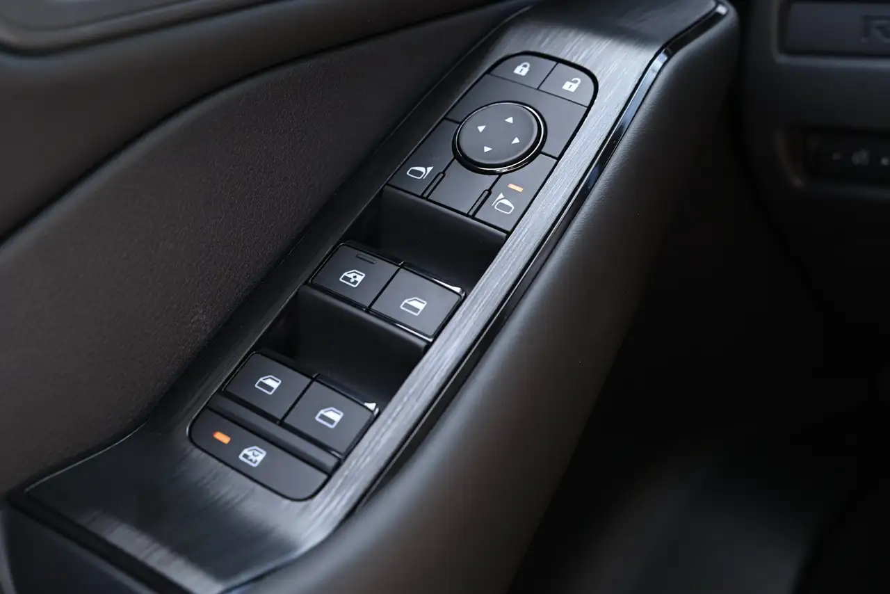 Nissan Rogue photo Nissan Rogue