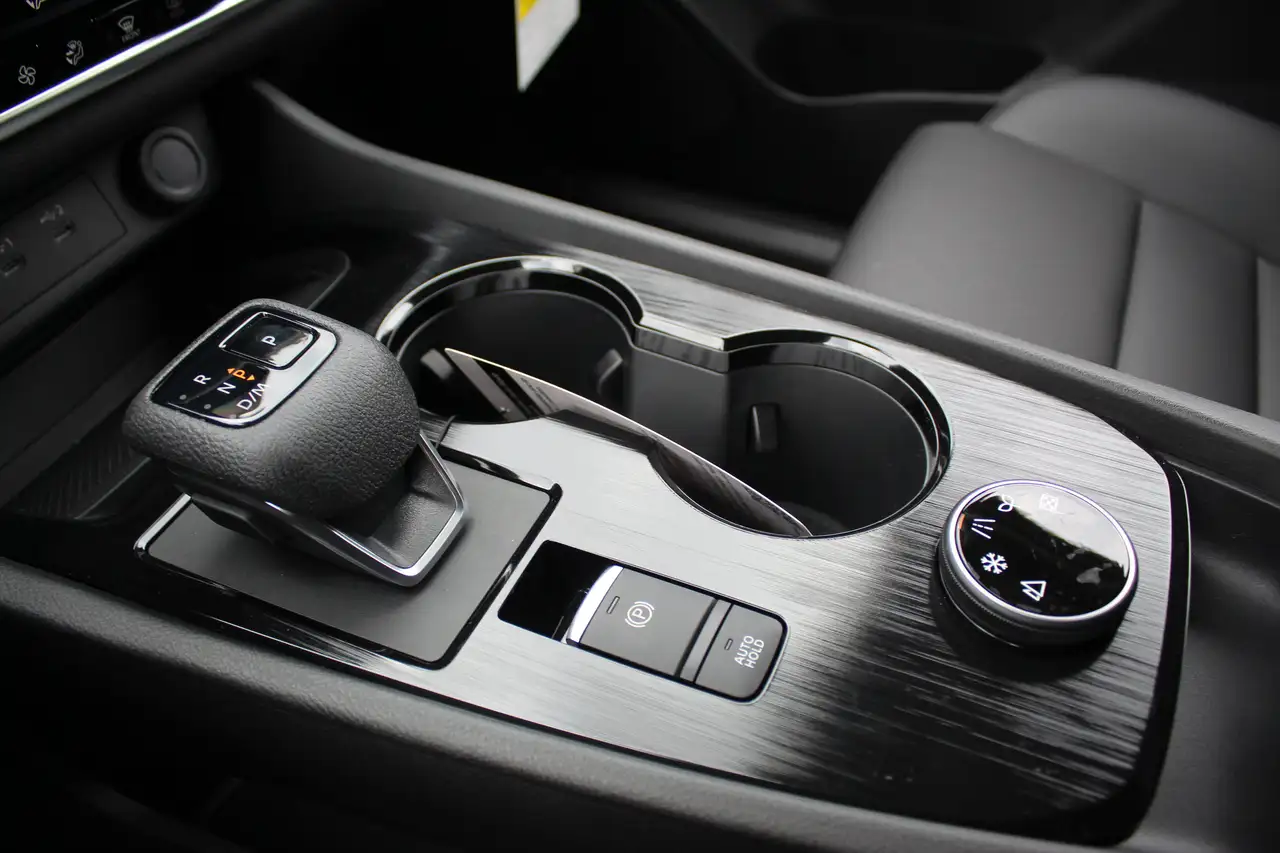 Nissan Rogue photo Nissan Rogue