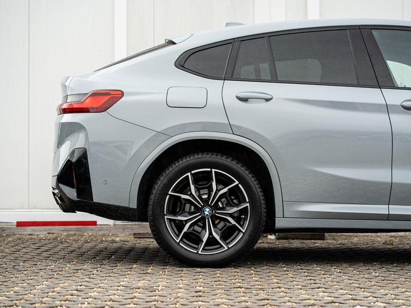 BMW X4 xDrive20d M-Sport PANO ACC Laser HuD KoZg RFK — photo 6