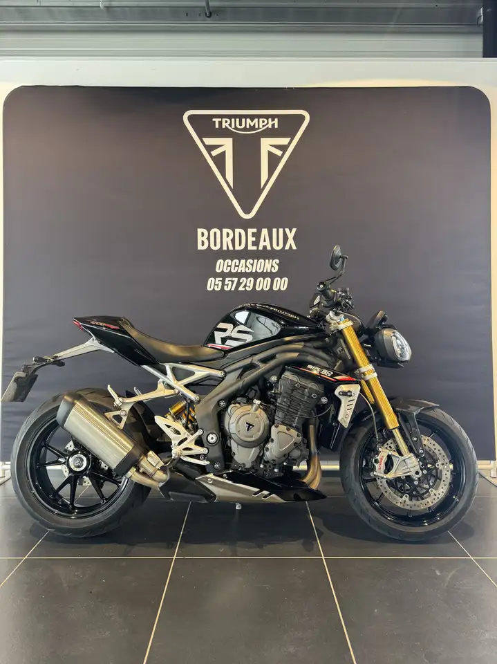 Triumph Speed Triple 1200