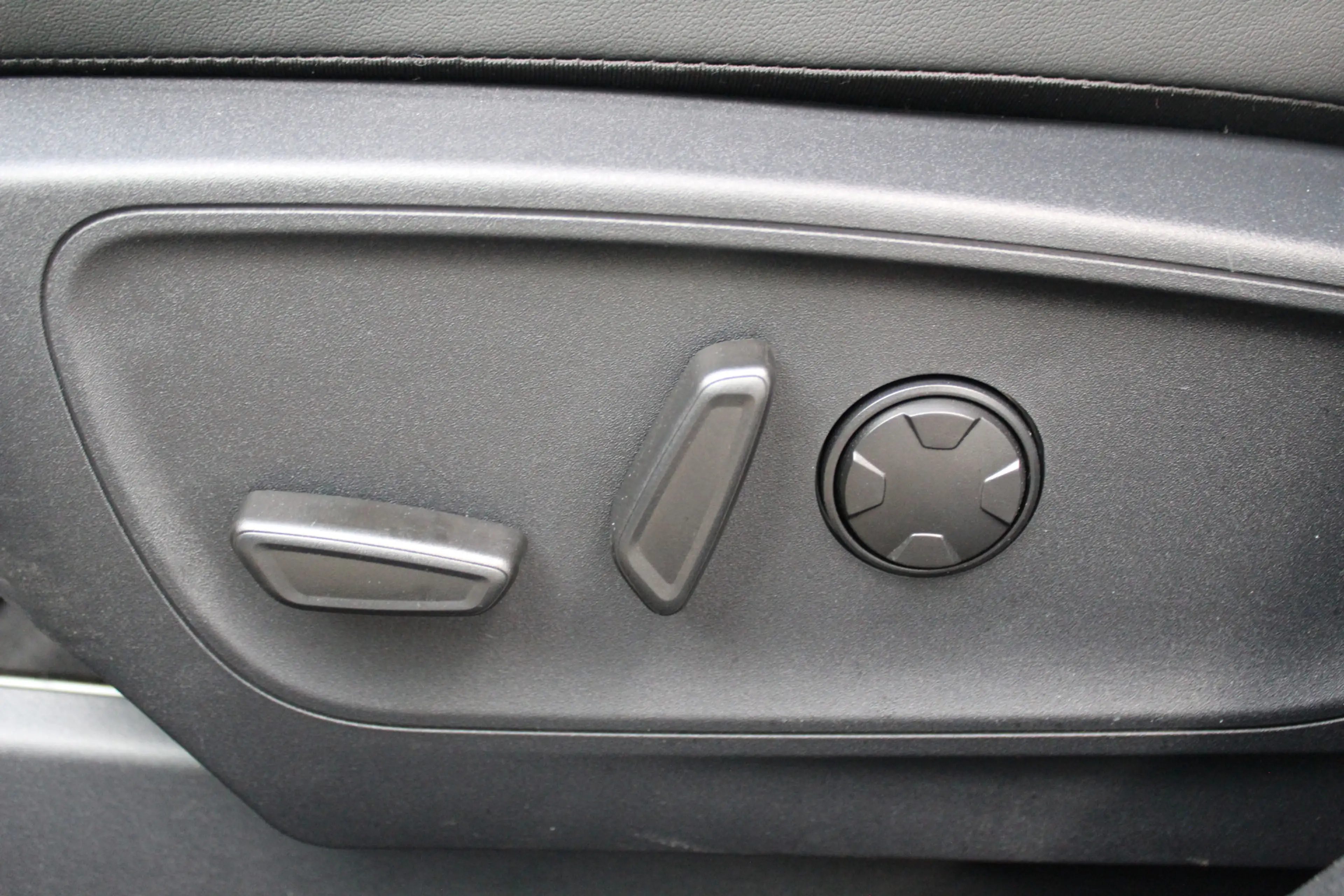Ford Kuga 2.5 243 pk PHEV ST-Line X Febr. 2026, slechts 4.30 — photo 19