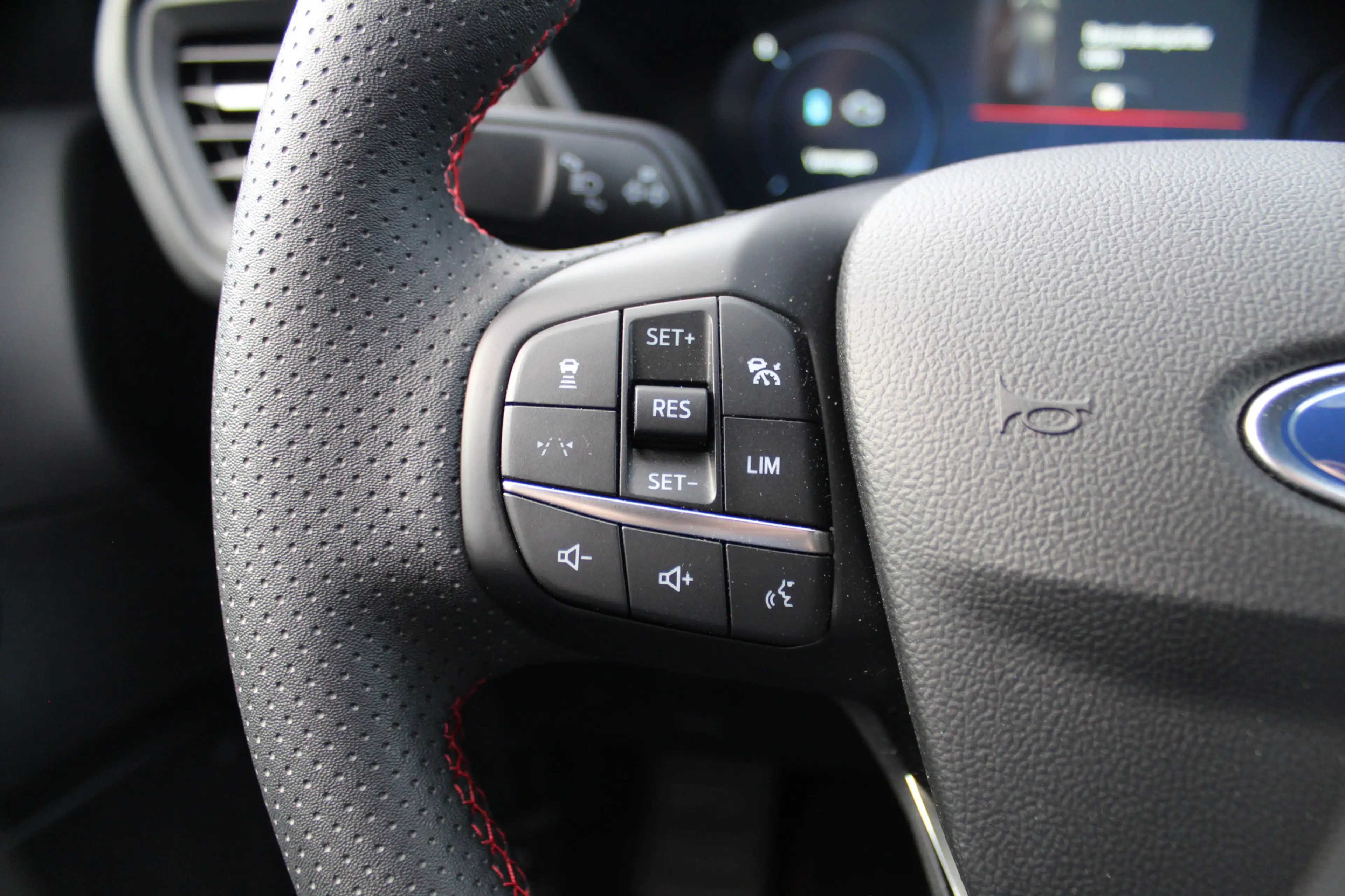 Ford Kuga 2.5 243 pk PHEV ST-Line X Febr. 2026, slechts 4.30 — photo 30