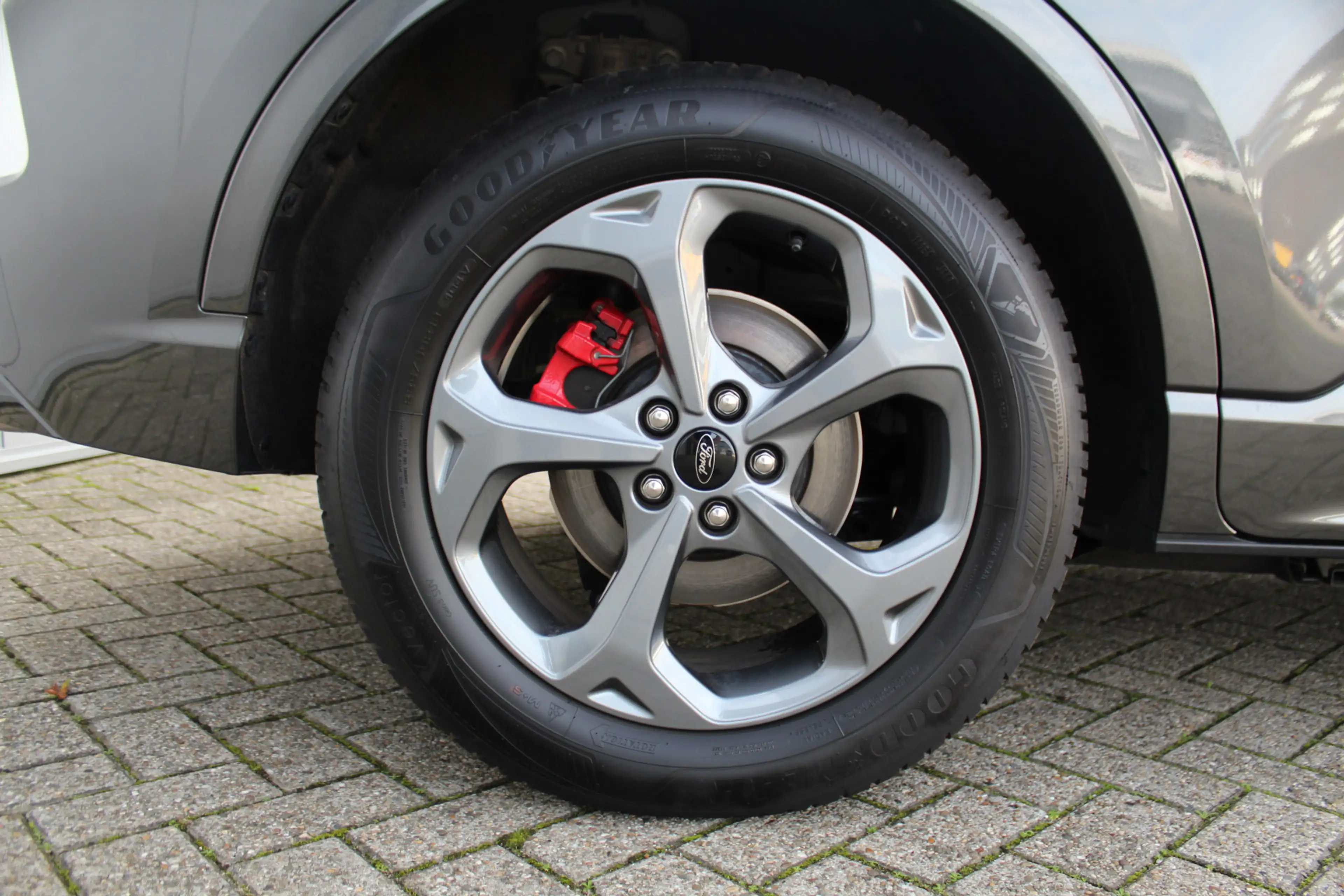 Ford Kuga 2.5 243 pk PHEV ST-Line X Febr. 2026, slechts 4.30 — photo 28