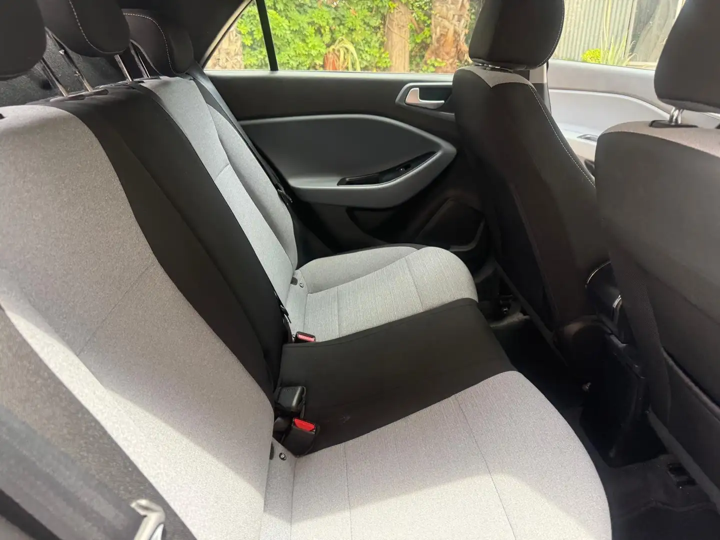 Hyundai i20 i20 1.2 Klass Klass 84kw Blanco - 2