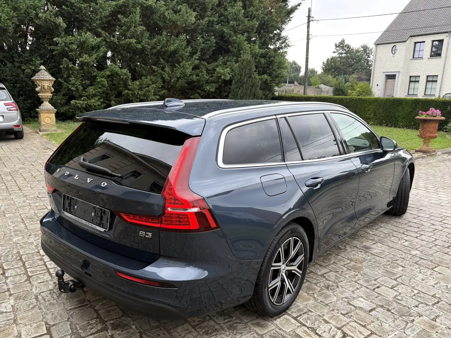 Volvo V60 B3 Momentum Pro Camera, Zetelverwarming, Garantie! Bleu - 2