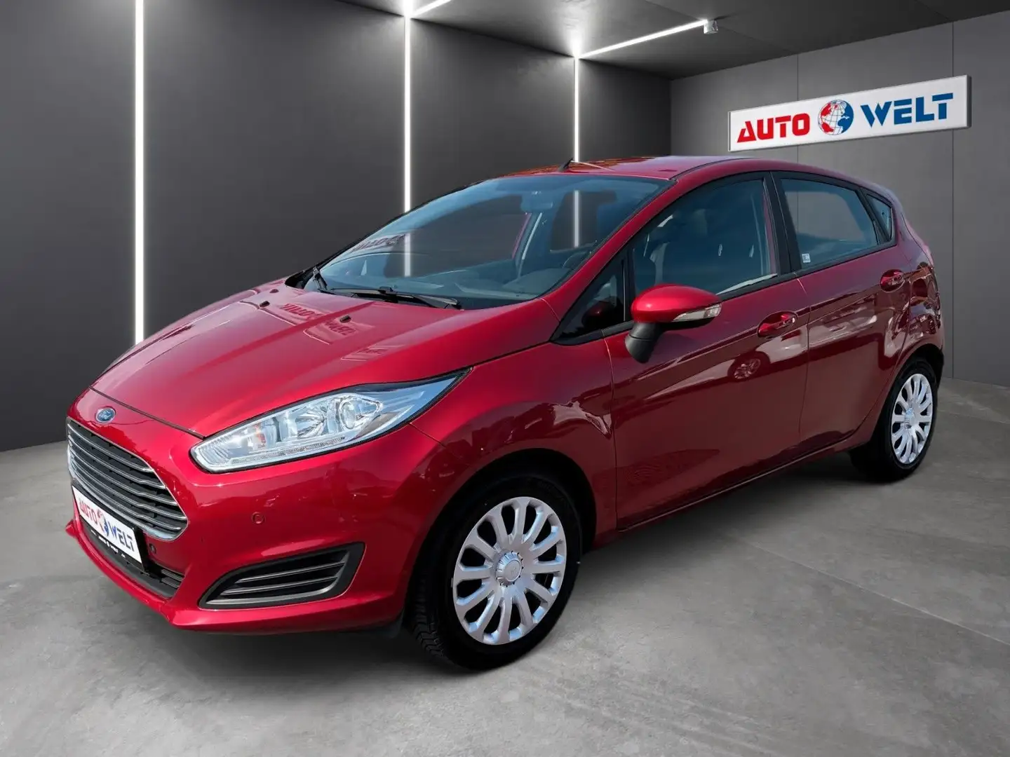 Ford Fiesta 1.5 TDCi 5-trg. Klima Sitzhzg Parkhilfe Rot - 1