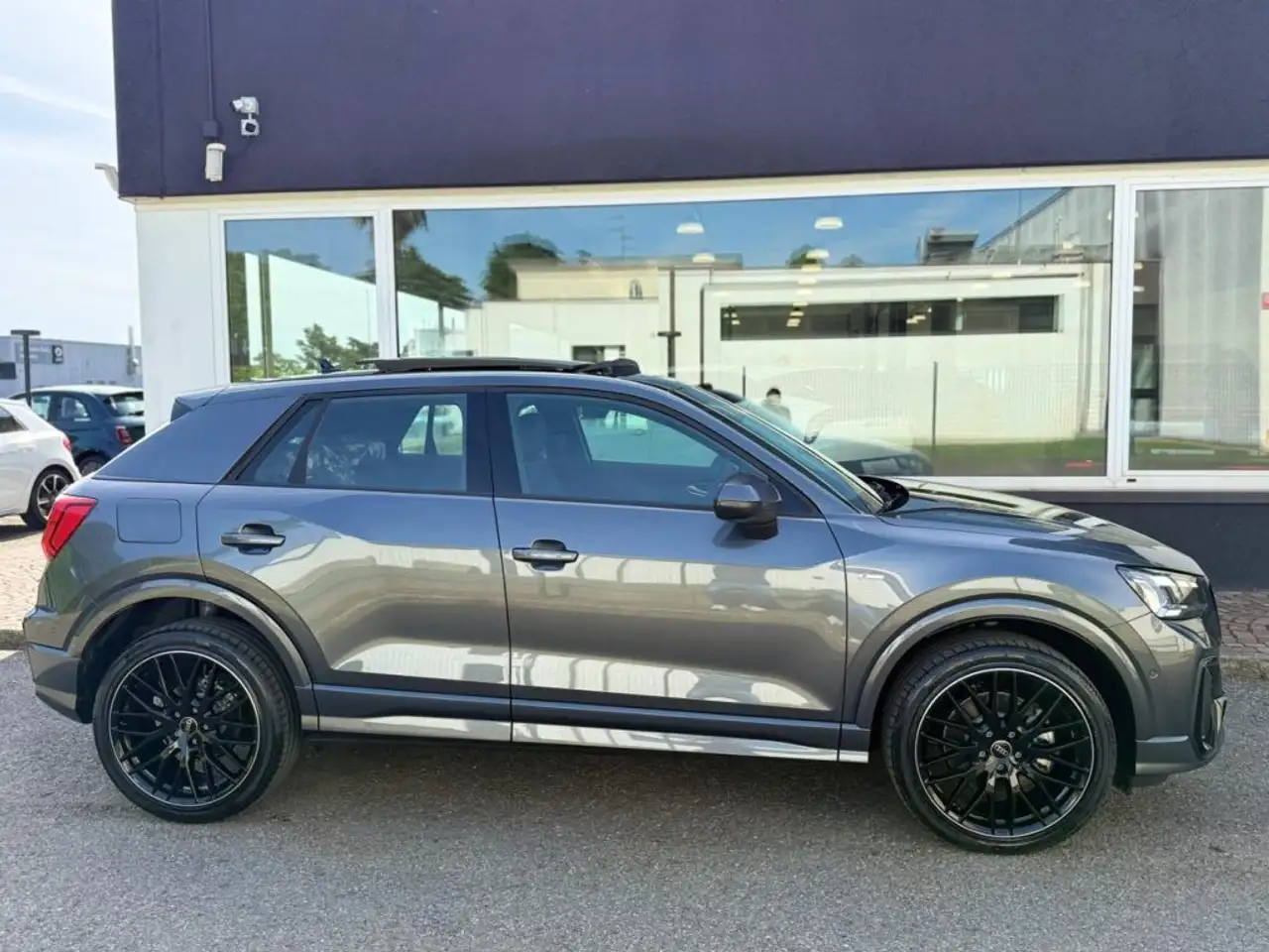 Audi Q2 35 TDI S tronic S line Black Line TETTO MATRIX, миниатюра 5