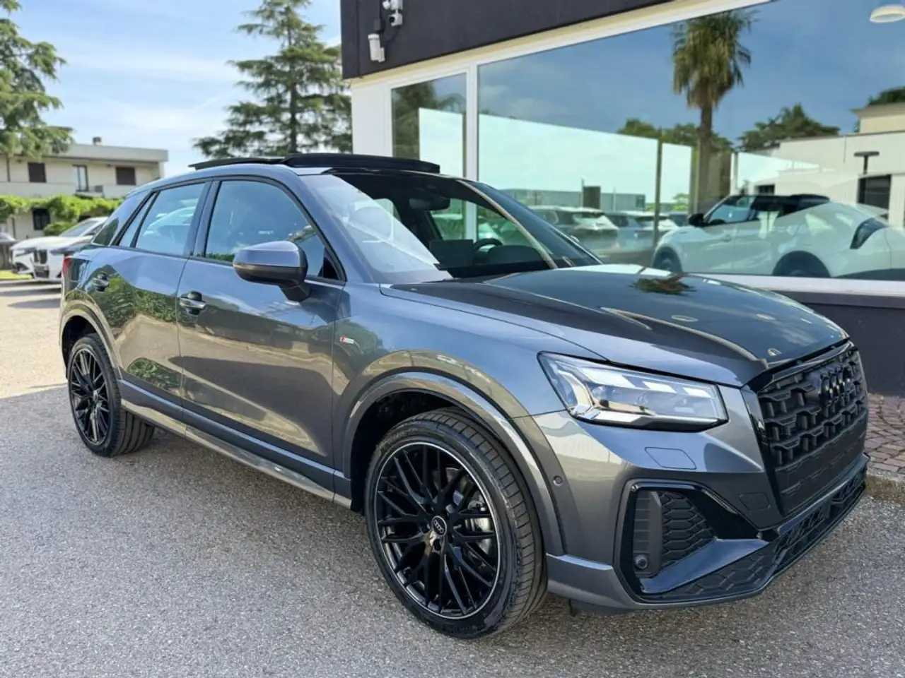 Audi Q2 35 TDI S tronic S line Black Line TETTO MATRIX, миниатюра 4