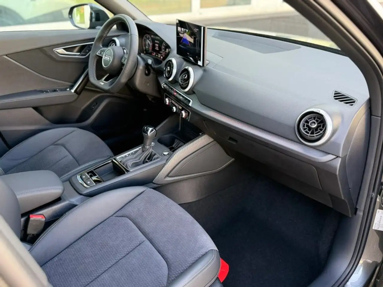 Audi Q2 35 TDI S tronic S line Black Line TETTO MATRIX, миниатюра 12