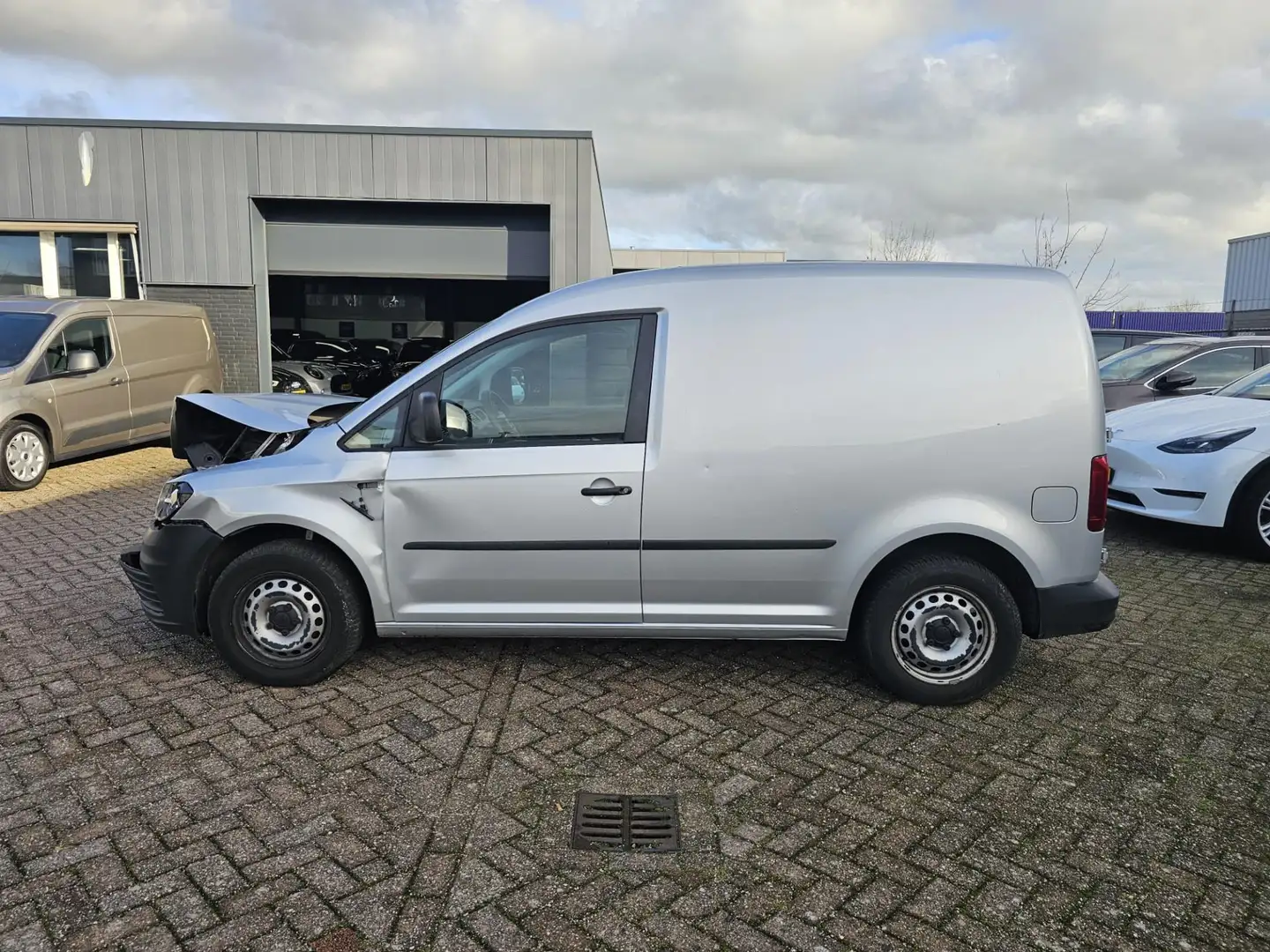Volkswagen Caddy 2.0 TDI L1H1 Trendline Voor Schade |Airco|Navi|Cru Grijs - 2