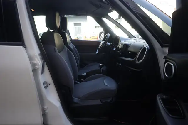 Fiat 500l view 12