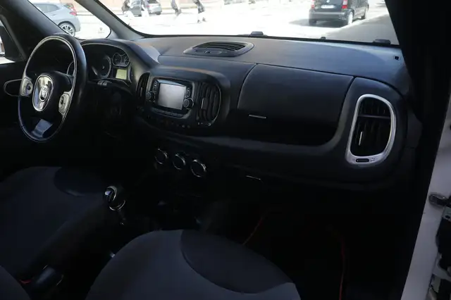 Fiat 500l view 10