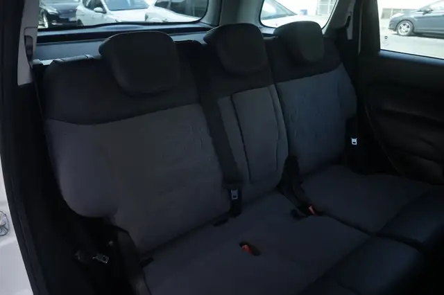 Fiat 500l view 7