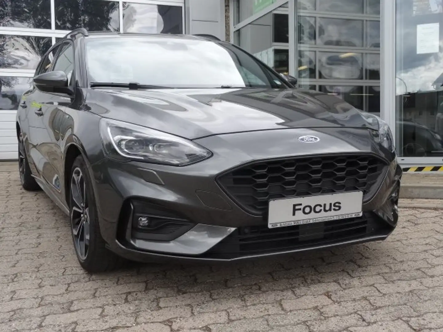 Ford Focus Turnier 1.0 EcoBoost Start-Stopp-System ST-LINE Grau - 2