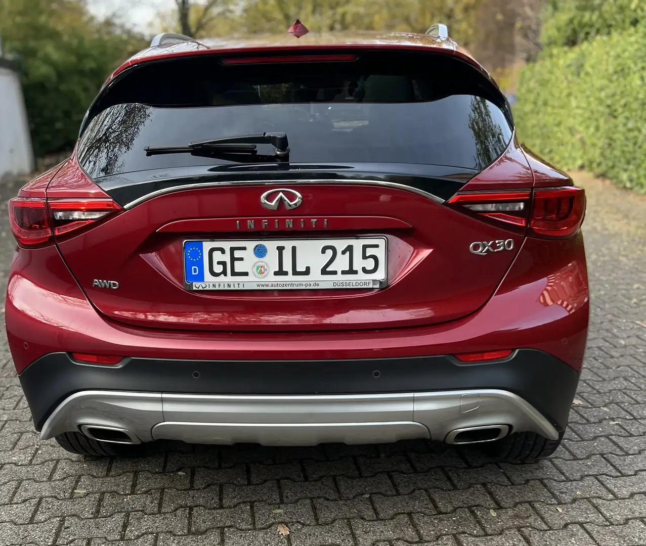 Infiniti QX30 2.2d DCT AWD Prem 360Kamera/MB GLA/Park-Pilot/BOSE - 2