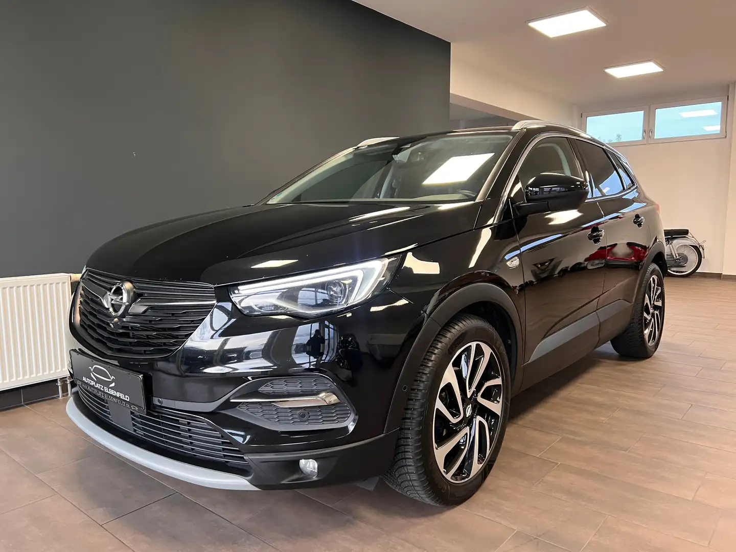 Opel Grandland X Ultimate 2.0 Autom. /1.HAND/ACC/AHK/LED/LEDER Schwarz - 1
