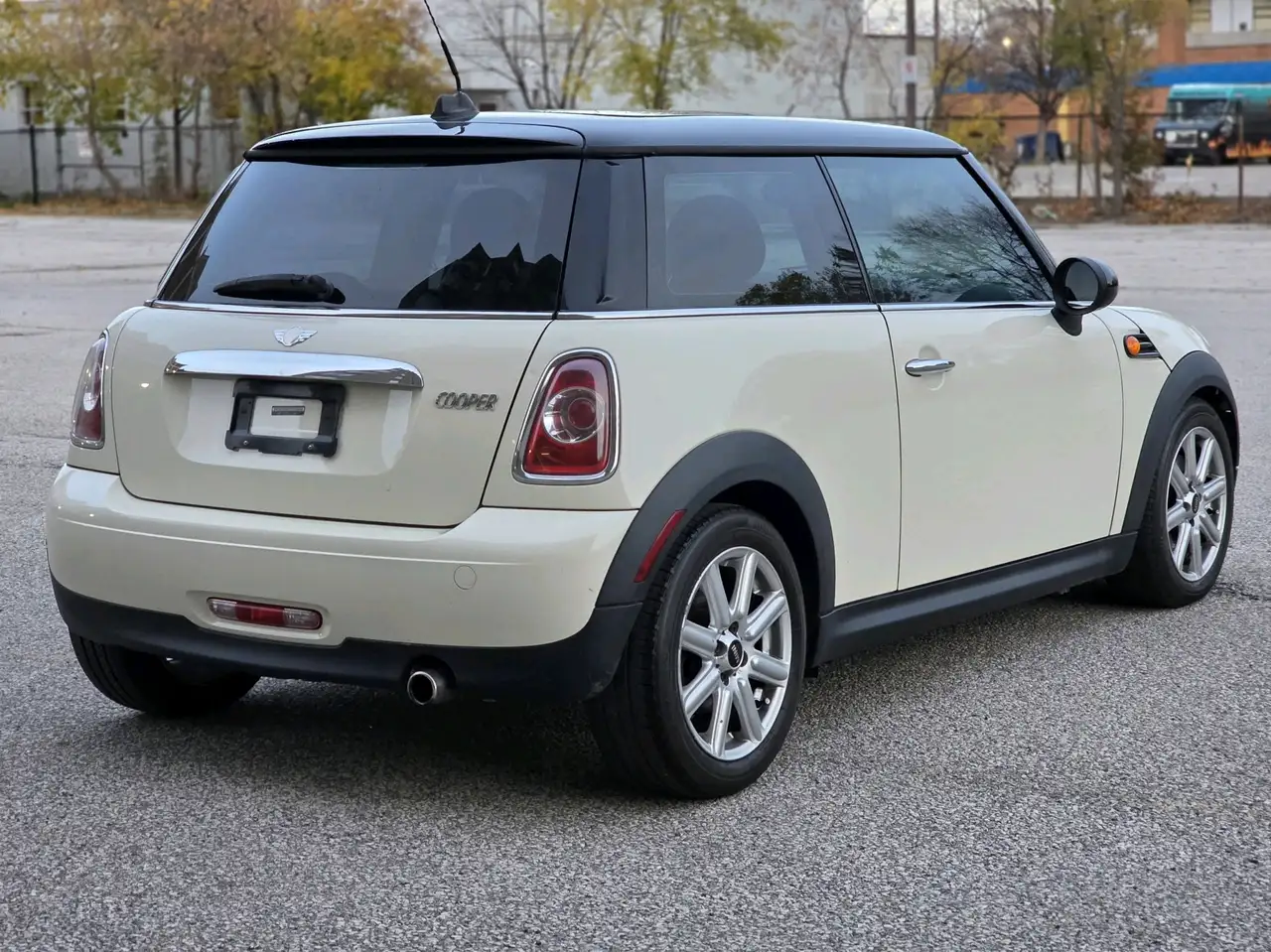MINI 3 Door снимка MINI 3 Door