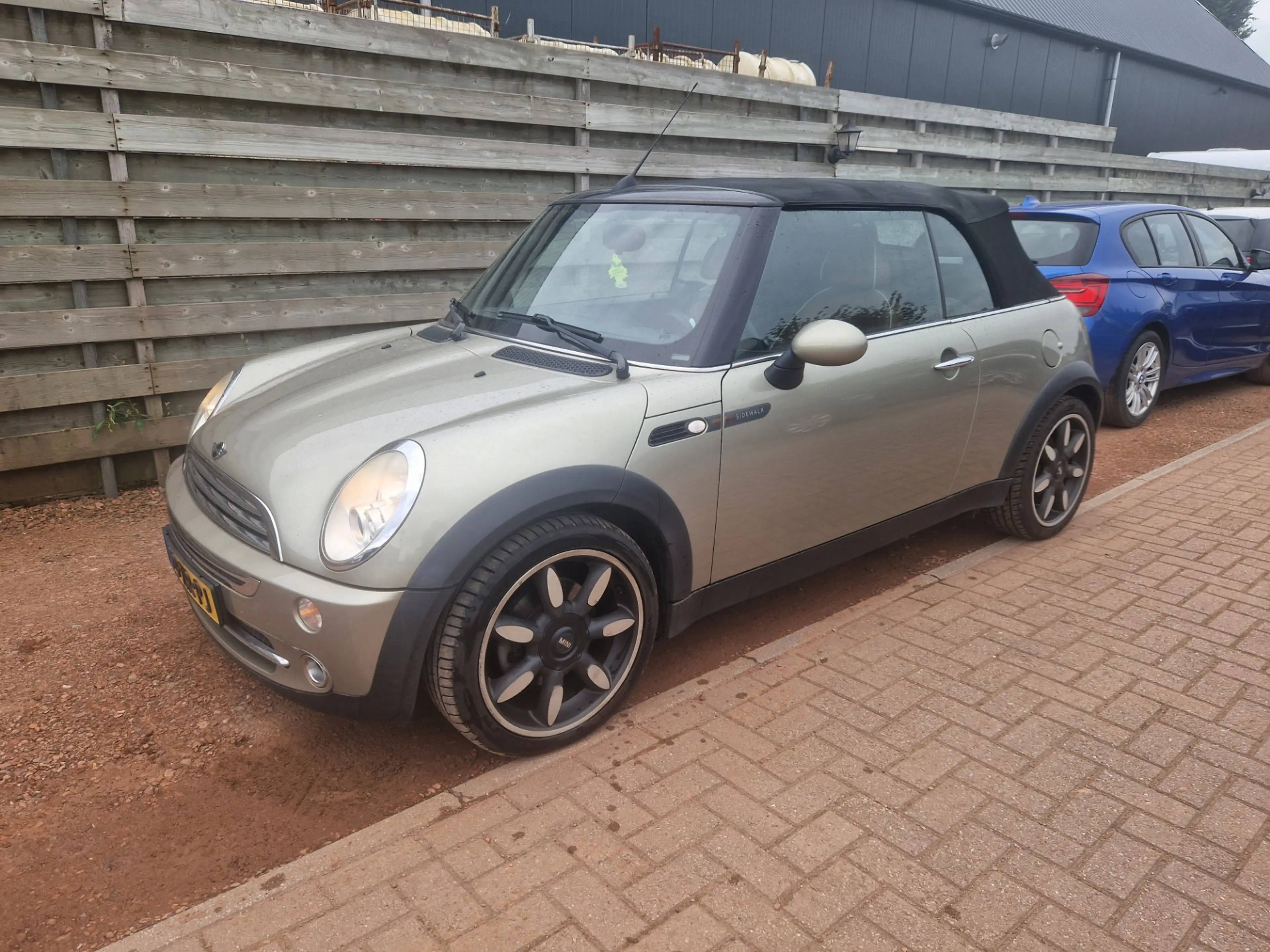 MINI One Cabrio Mini 1.6 Sidewalk — photo 12