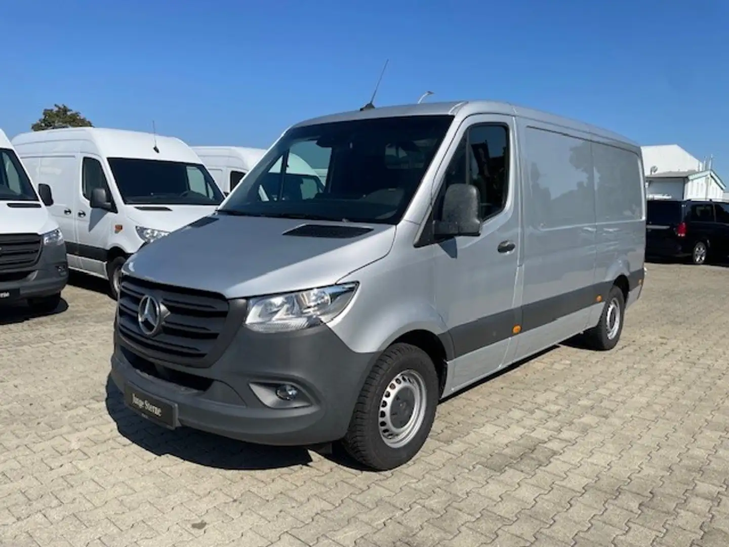 Mercedes-Benz Sprinter 315 CDI KA/SORTIMO-AUSBAU/MBUX/KLIMA/AHK3,5T/TEMPO Ezüst - 2