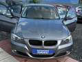 BMW 318 318d Sehr gute Zustand Gris - thumbnail 30