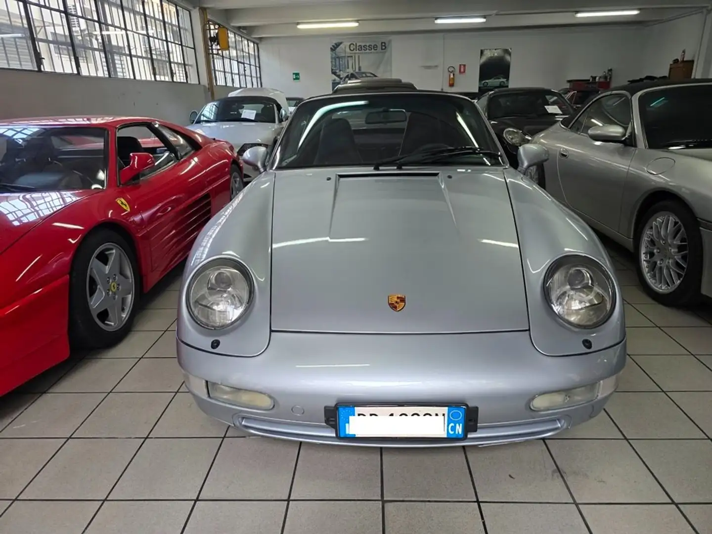Porsche 993 Cabrio 3.6 Carrera Silber - 2