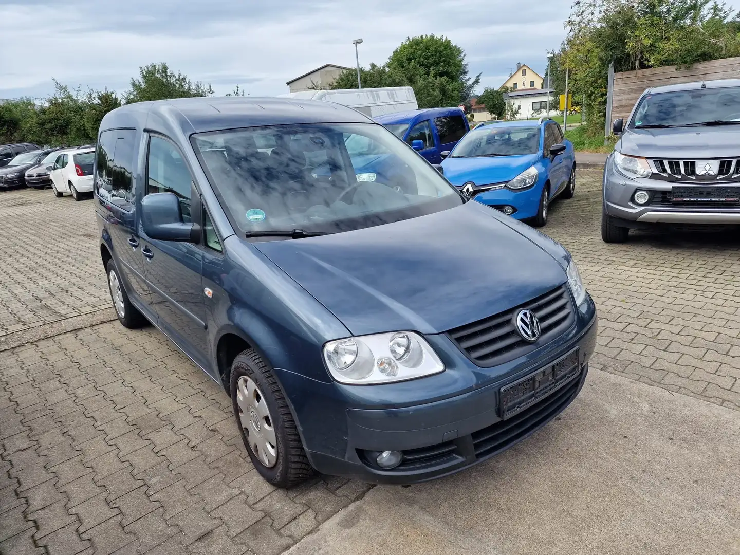 Volkswagen Caddy Life Family Grau - 1