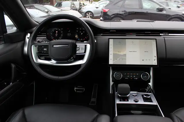 Land Rover Range Rover view 9
