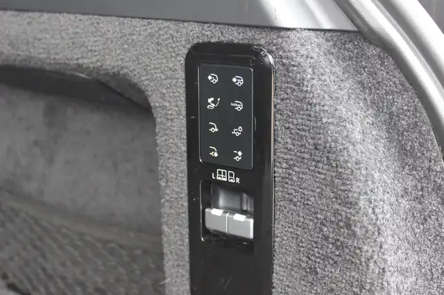 Land Rover Range Rover view 17