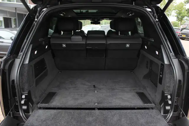 Land Rover Range Rover view 16