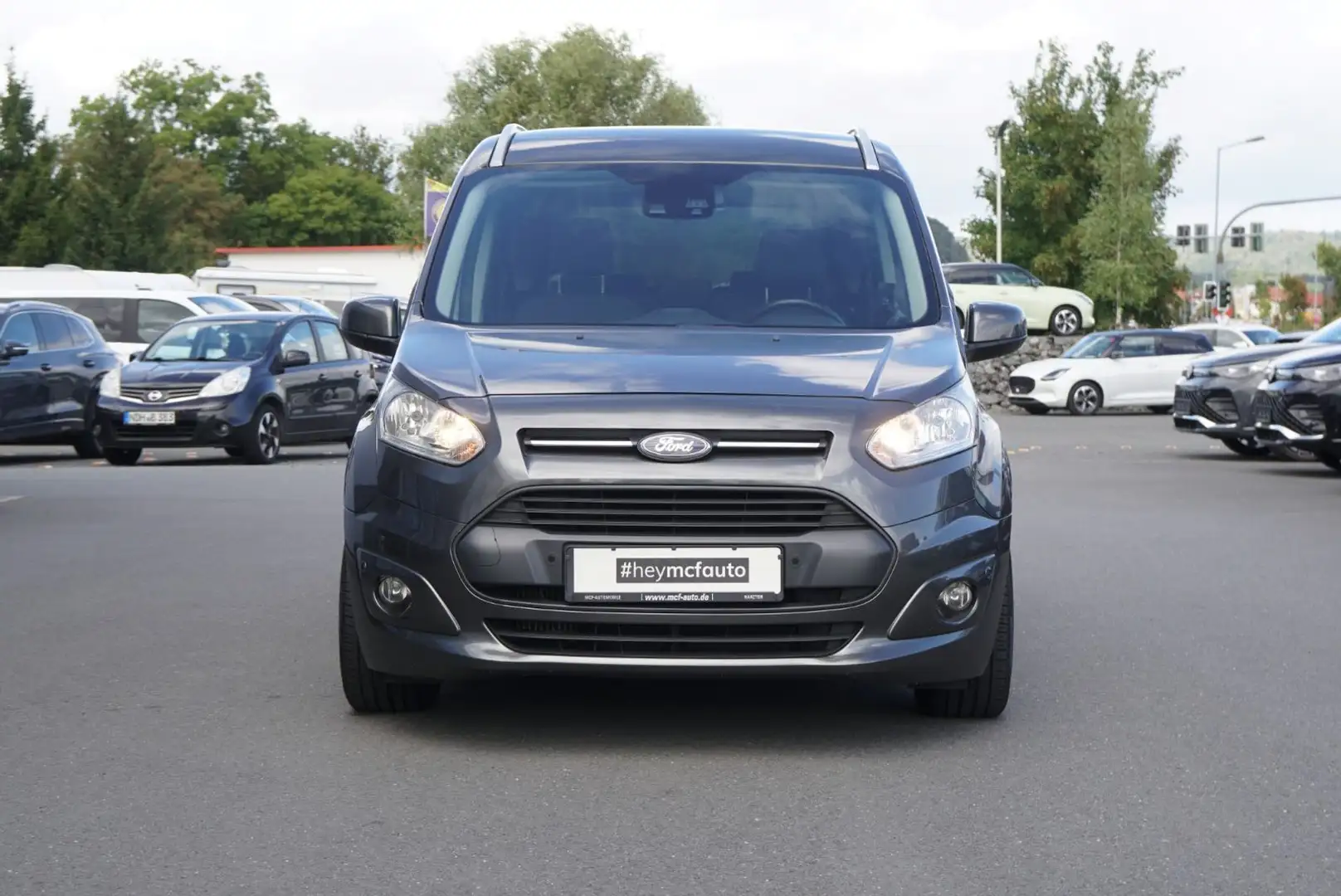 Ford Tourneo Connect Grand Tourneo Connect Titanium *Pano*7Sitze*AHK* Grau - 2
