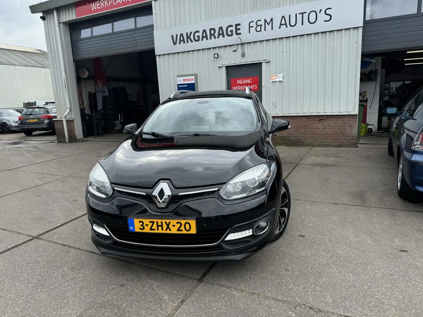 Renault Megane Estate 1.2 TCe Bose Black - 2