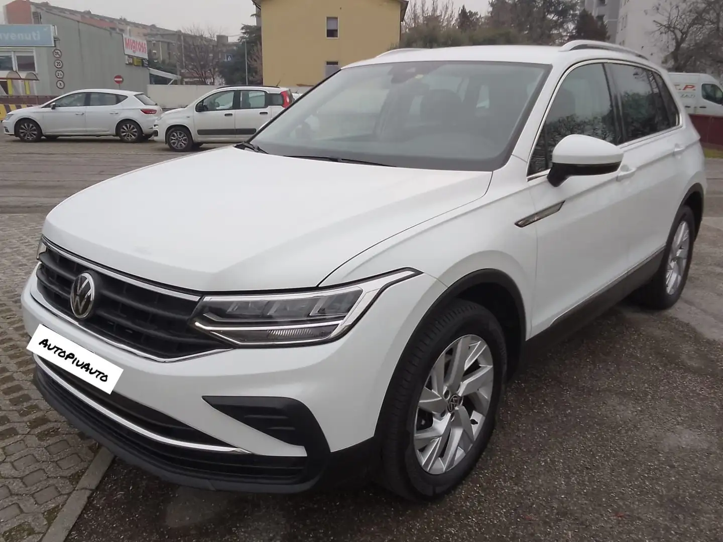 Volkswagen Tiguan Volkswagen Tiguan 2.0 TDI 150 CV SCR DSG 4MOTION Bianco - 2