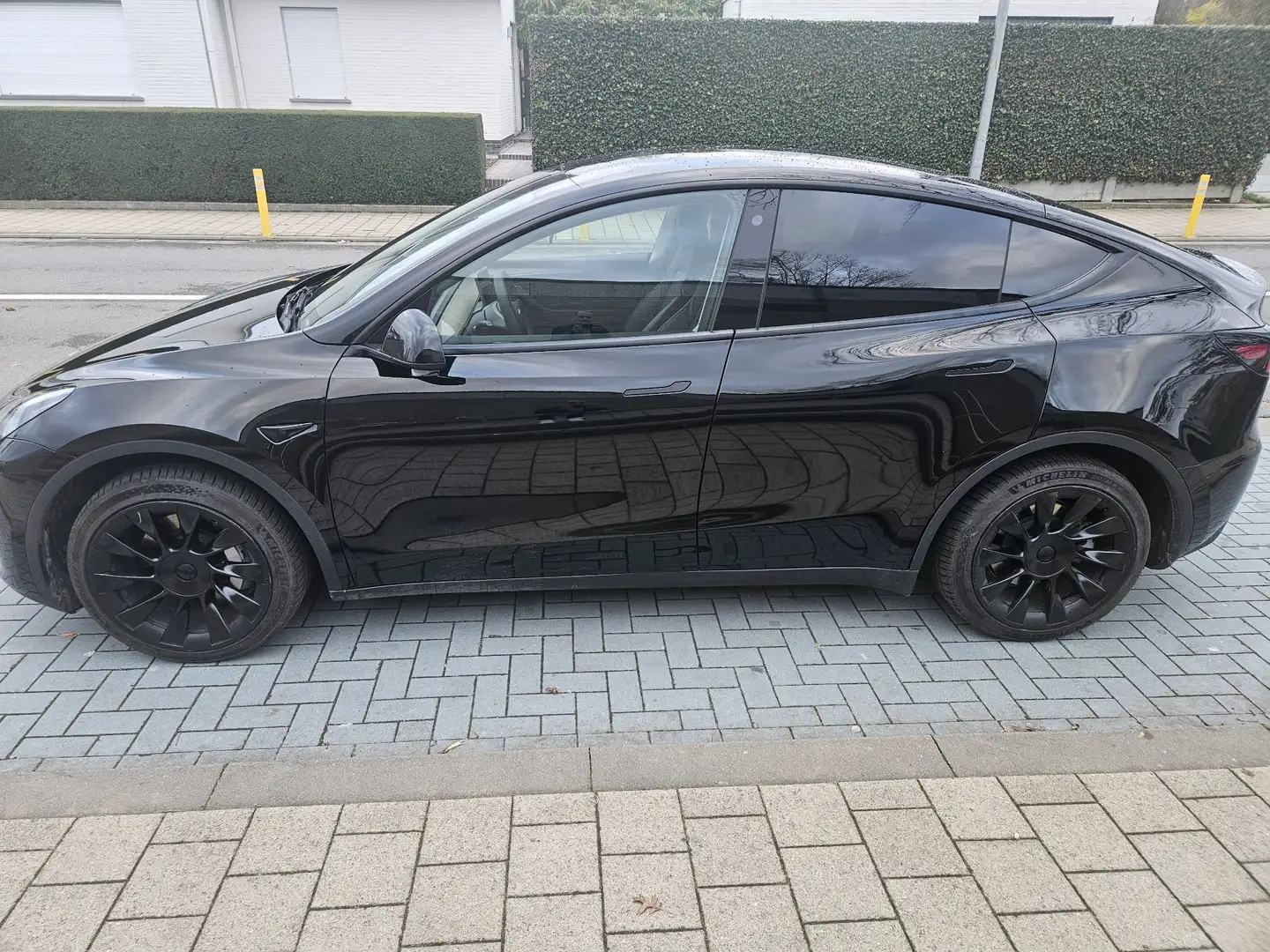 Tesla Model Y Long Range RWD - 2024 - 2