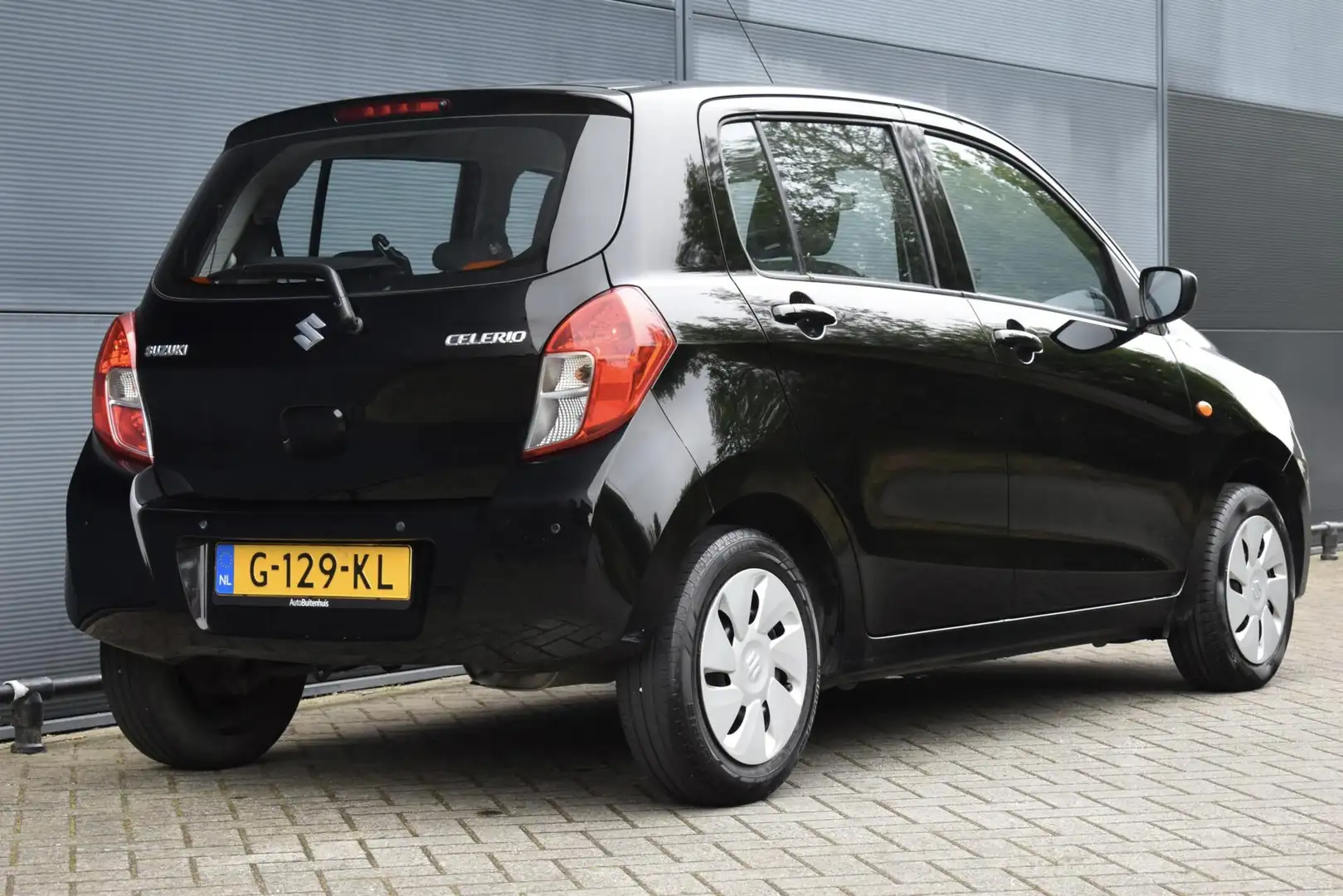 Suzuki Celerio 1.0 Comfort Plus|INCL. NW APK|1e Eigenaar|NAVI|CAR Zwart - 2