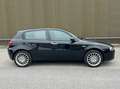 Alfa Romeo 147 1.6 16V Klimatronik PDC 2-Hand Pickerl Neu* Schwarz - thumbnail 4