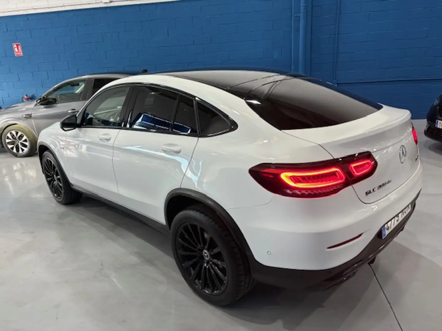 Mercedes-Benz GLC 300 Coupé 300de 4Matic Blanco - 2