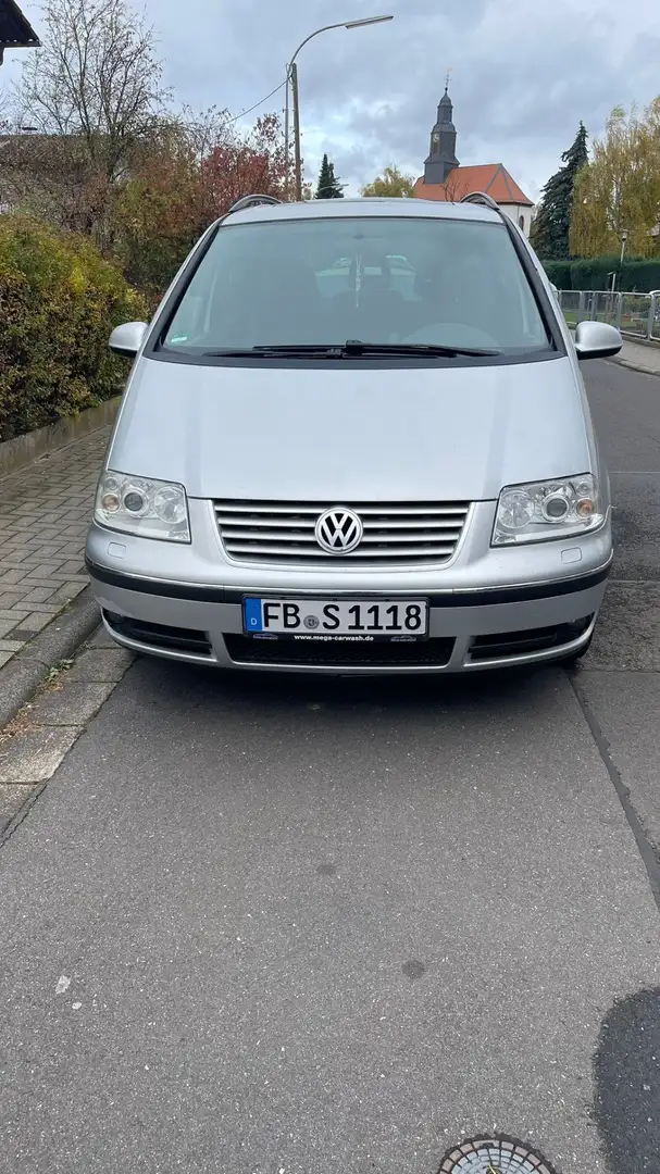 Volkswagen Sharan 1.9 TDI Automatik Sportline Silber - 2
