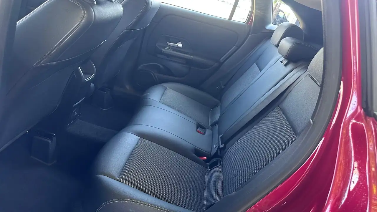 Mercedes-Benz GLA * d* AUTO* NAVI* CRUISE* SIEGES CHAUFFANTS* GARANTIE 12 MOIS*, миниатюра 14
