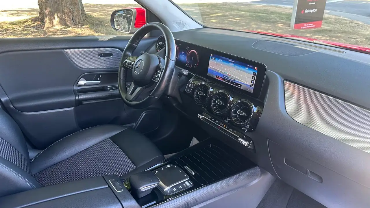 Mercedes-Benz GLA * d* AUTO* NAVI* CRUISE* SIEGES CHAUFFANTS* GARANTIE 12 MOIS*, миниатюра 16