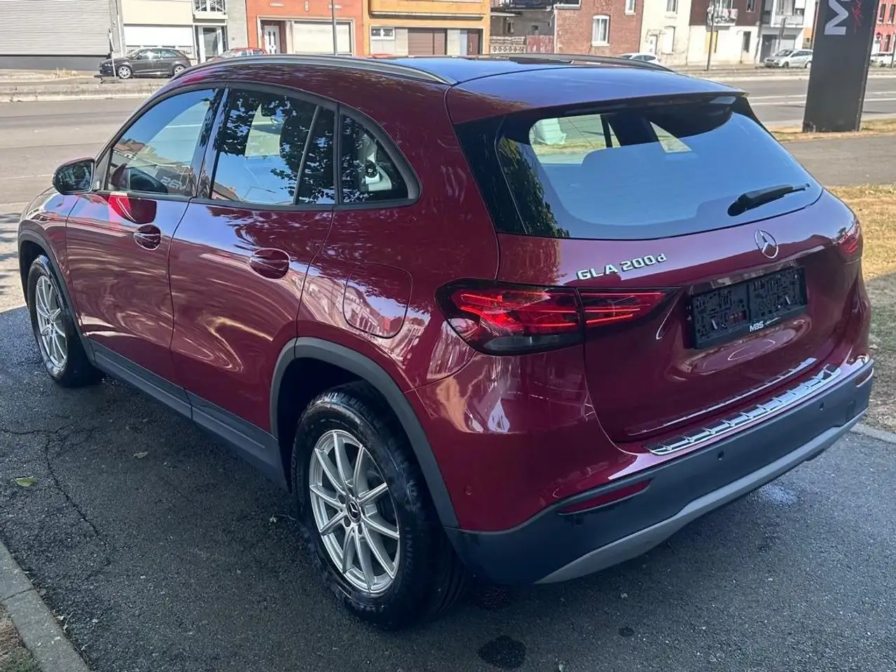 Mercedes-Benz GLA * d* AUTO* NAVI* CRUISE* SIEGES CHAUFFANTS* GARANTIE 12 MOIS*, миниатюра 9