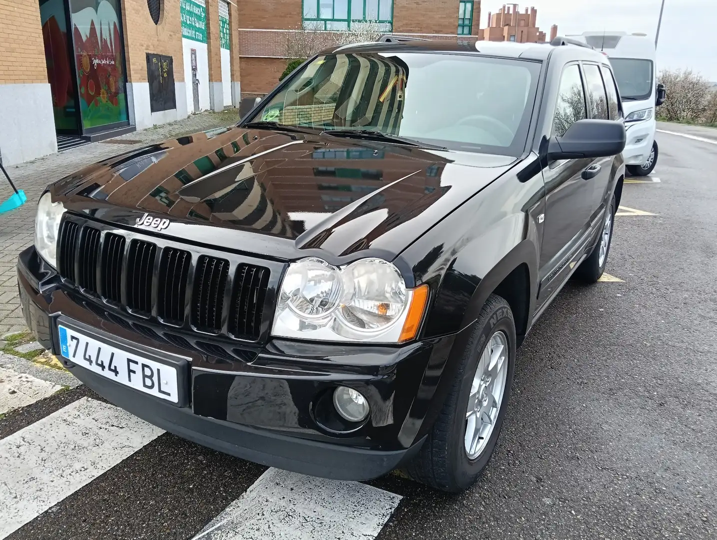 Jeep Grand Cherokee 3.0CRD Laredo Aut. - 1