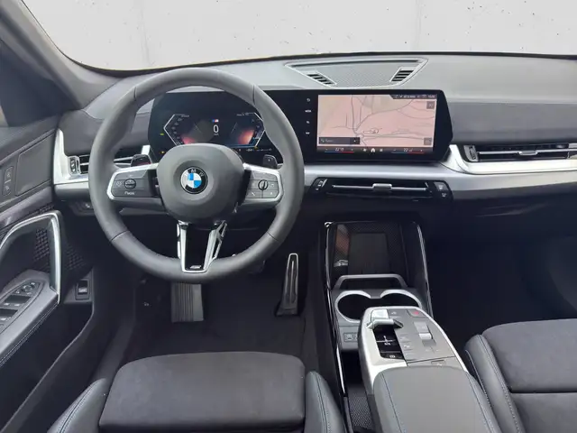 BMW X1 view 12