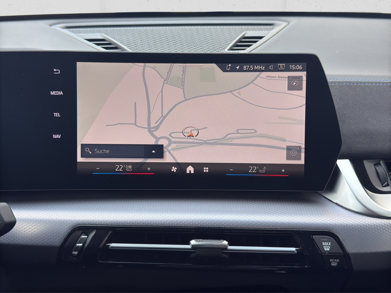 BMW X1 sDrive18d — photo 13